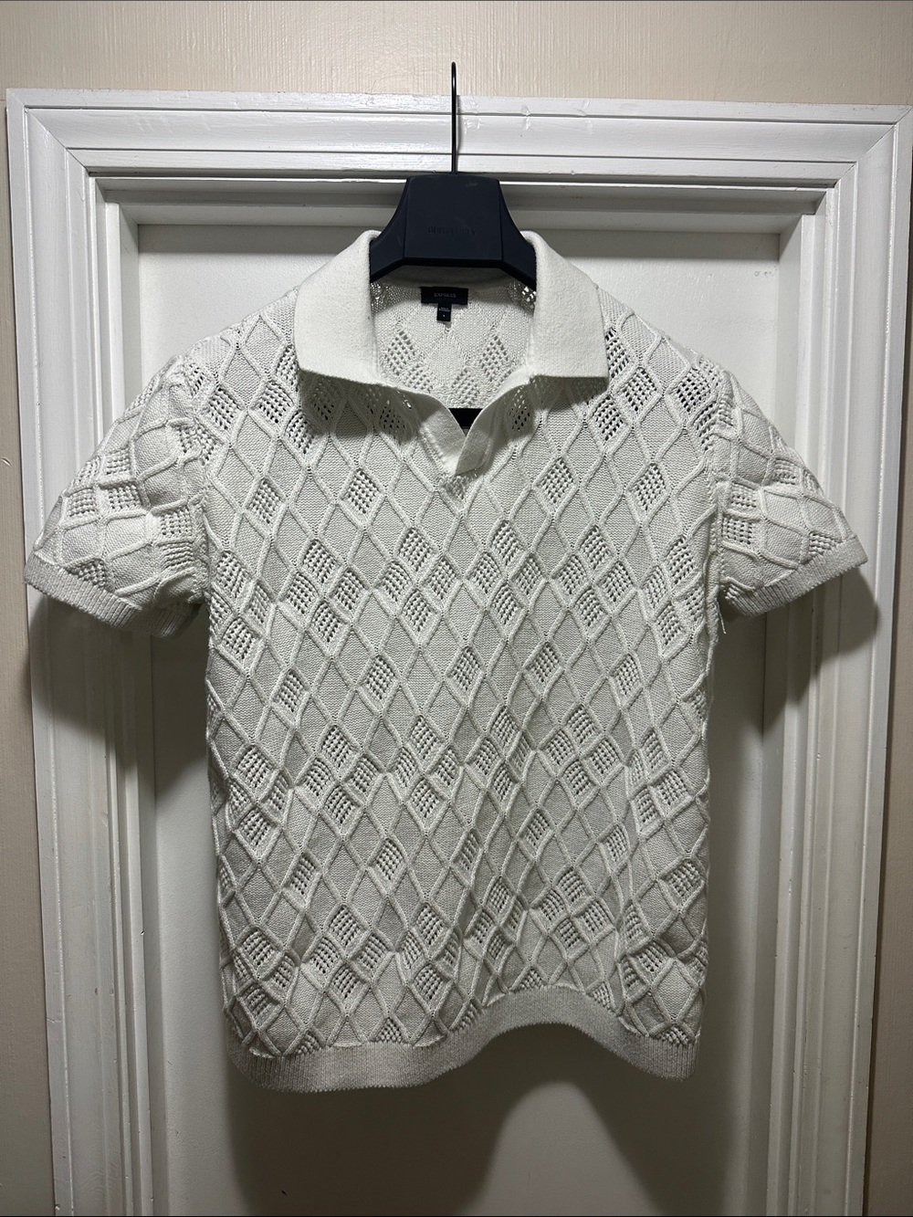 EXPRESS Men's White Knit Polo Shirt - Classic Diamond Knit